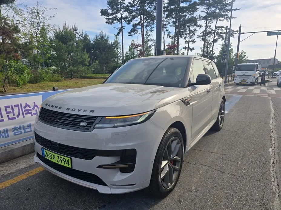 Land Rover Range Rover Sport 2026 из KR, фото 1
