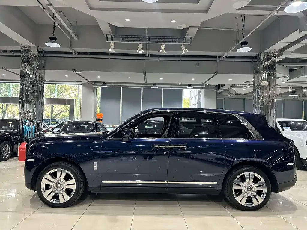 Rolls-Royce Cullinan 2021 из CN, фото 5