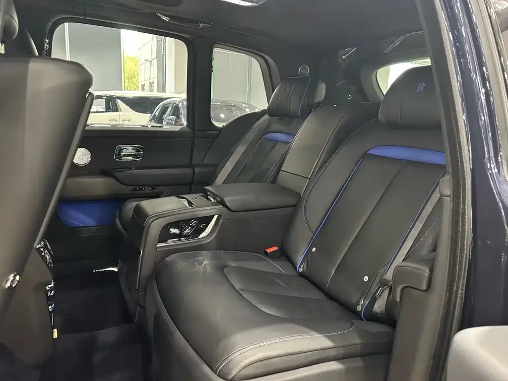 Rolls-Royce Cullinan 2021 из CN, фото 4