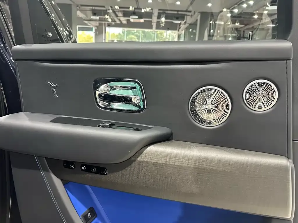 Rolls-Royce Cullinan 2021 из CN, фото 2
