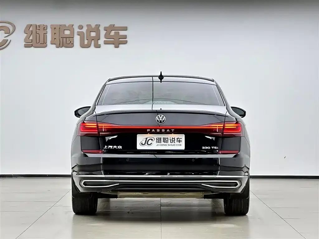 Volkswagen Passat — фото 2