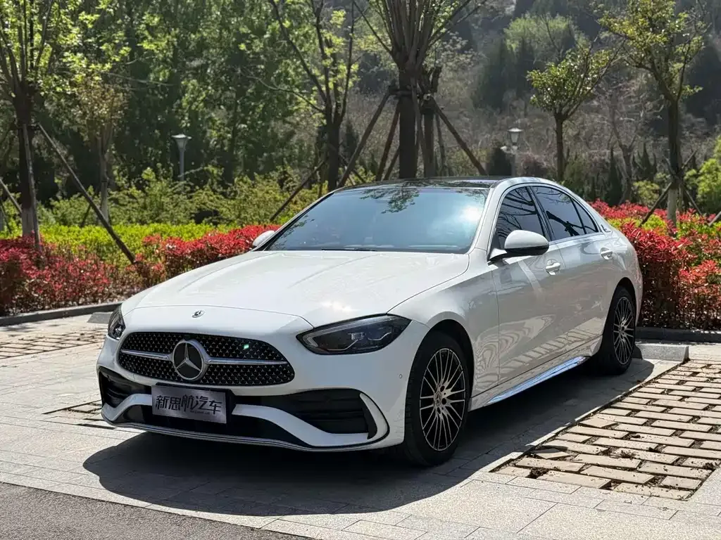 Mercedes-Benz C-Class — фото 1