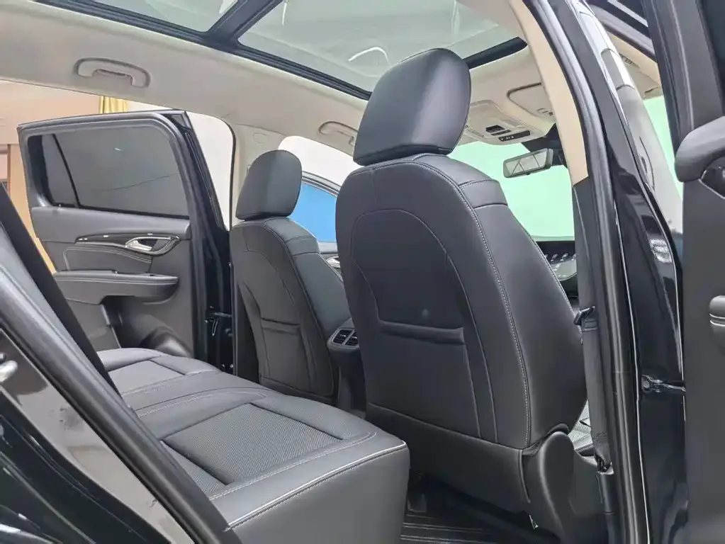 Buick Envision Plus — фото 9