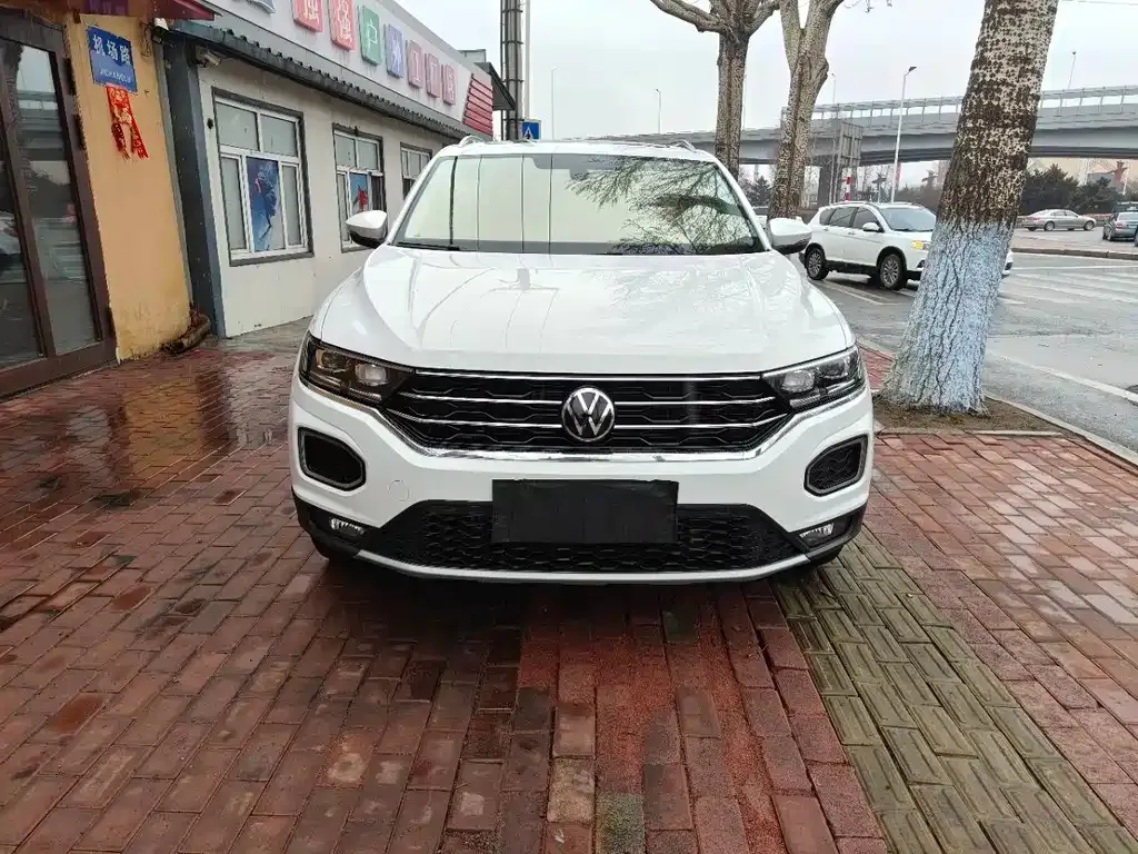 Volkswagen T-Roc — фото 3