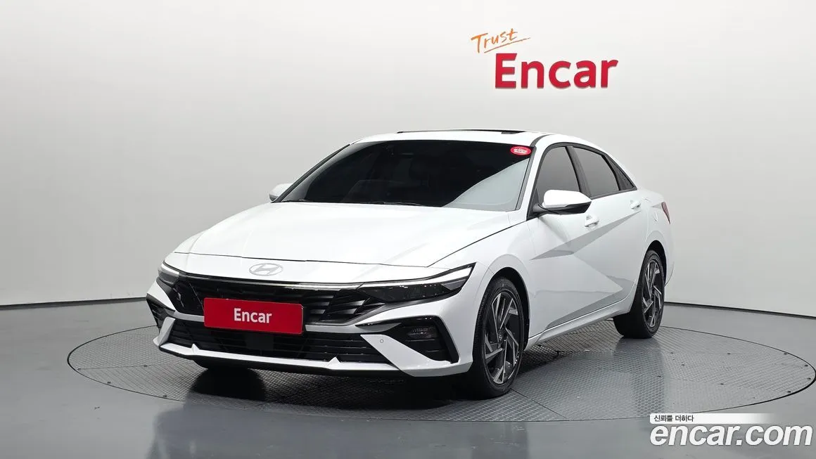 Hyundai AVANTE Modern 1