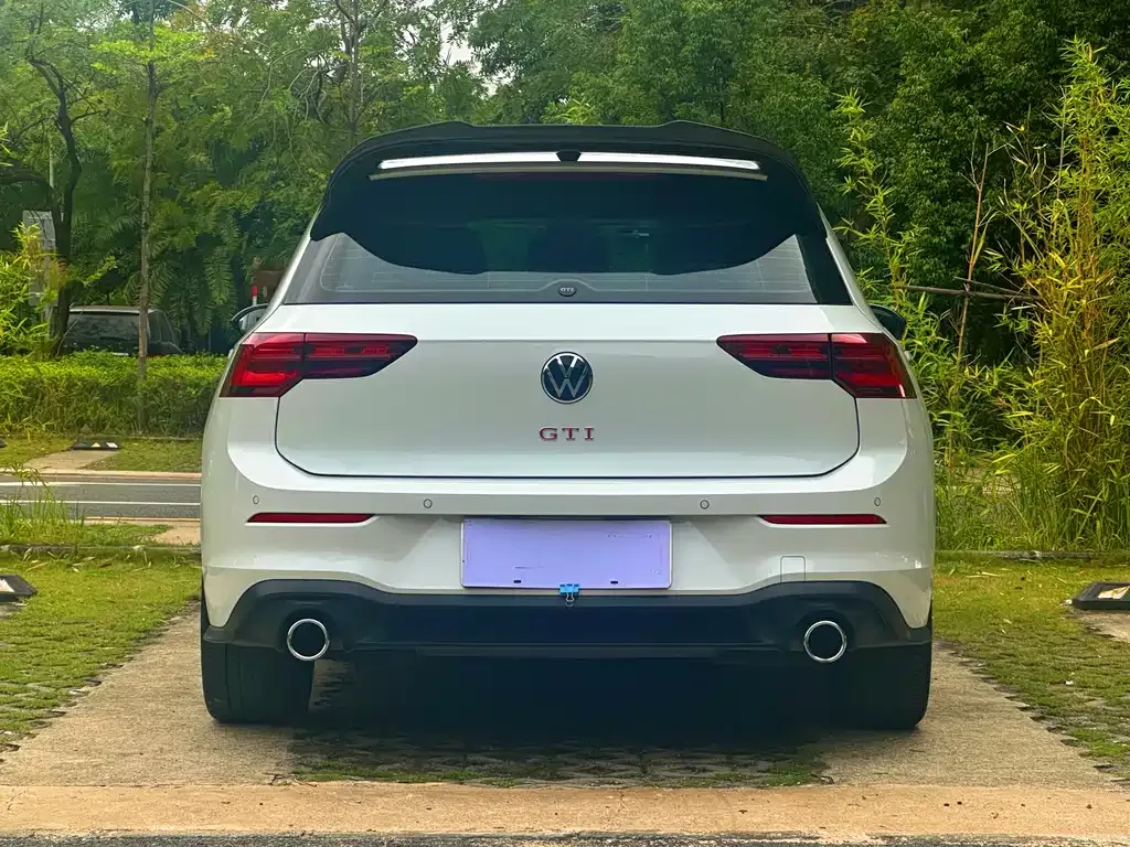 Volkswagen Golf GTI — фото 5