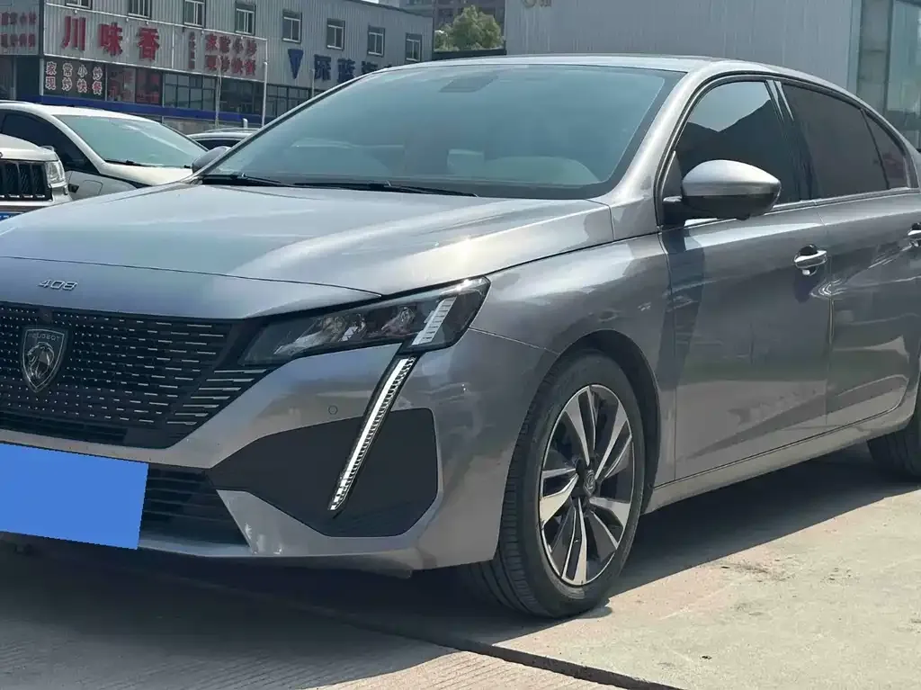 Peugeot 408