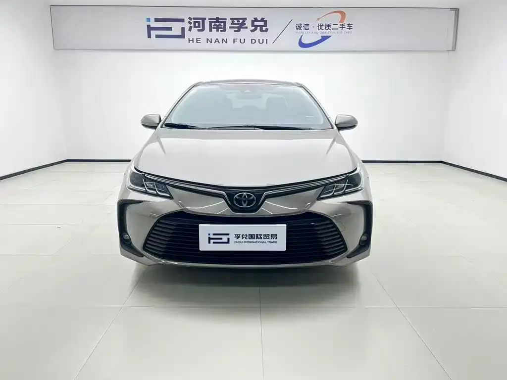 Toyota Corolla — фото 2