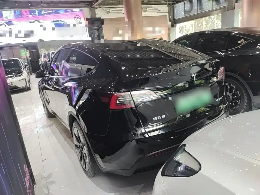Tesla Model Y 2023 из CN, фото 4