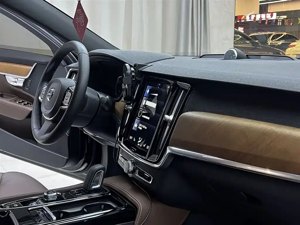 Volvo S90 PHEV 2021 из CN, фото 4