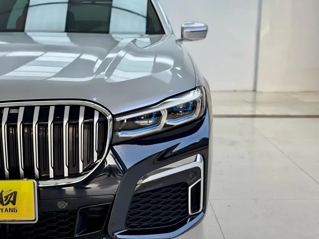 BMW 7 Series 2022 из CN, фото 4