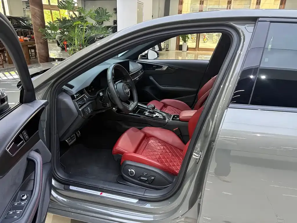 Audi S4 2023 из CN, фото 10
