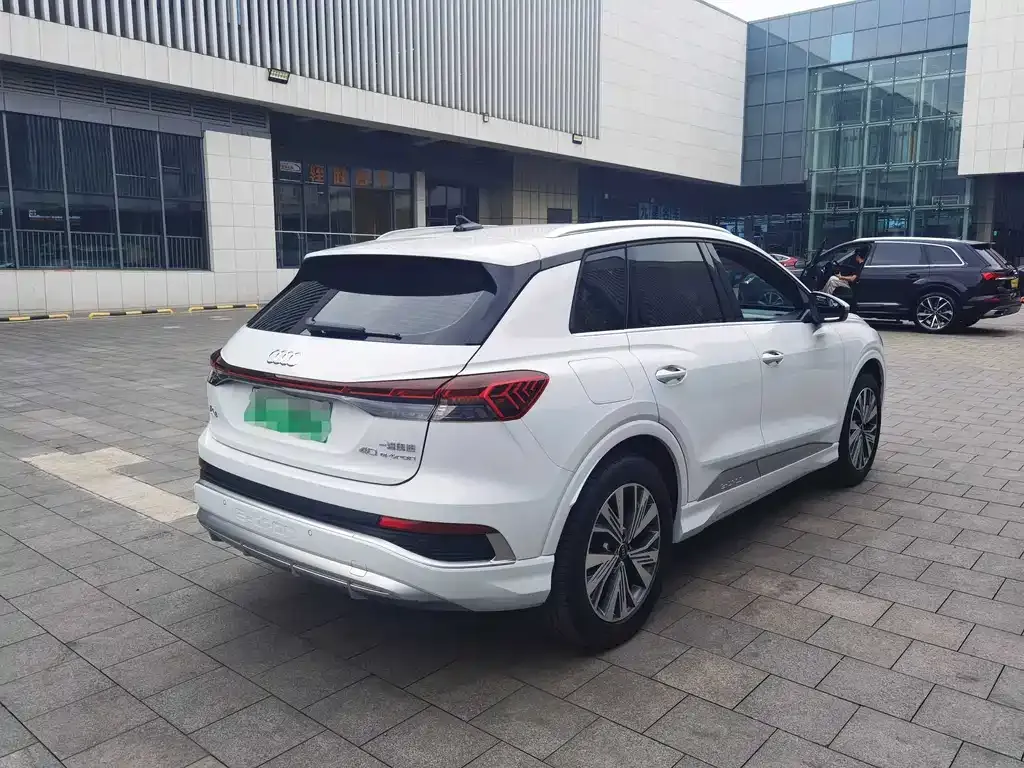 Audi Q4 e-tron 2023 из CN, фото 2