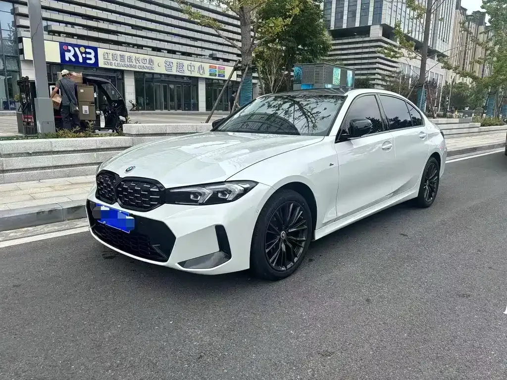 BMW 3 Series — фото 1
