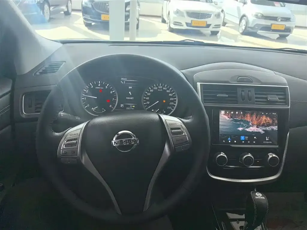 Nissan Tiida 2023 из CN, фото 3