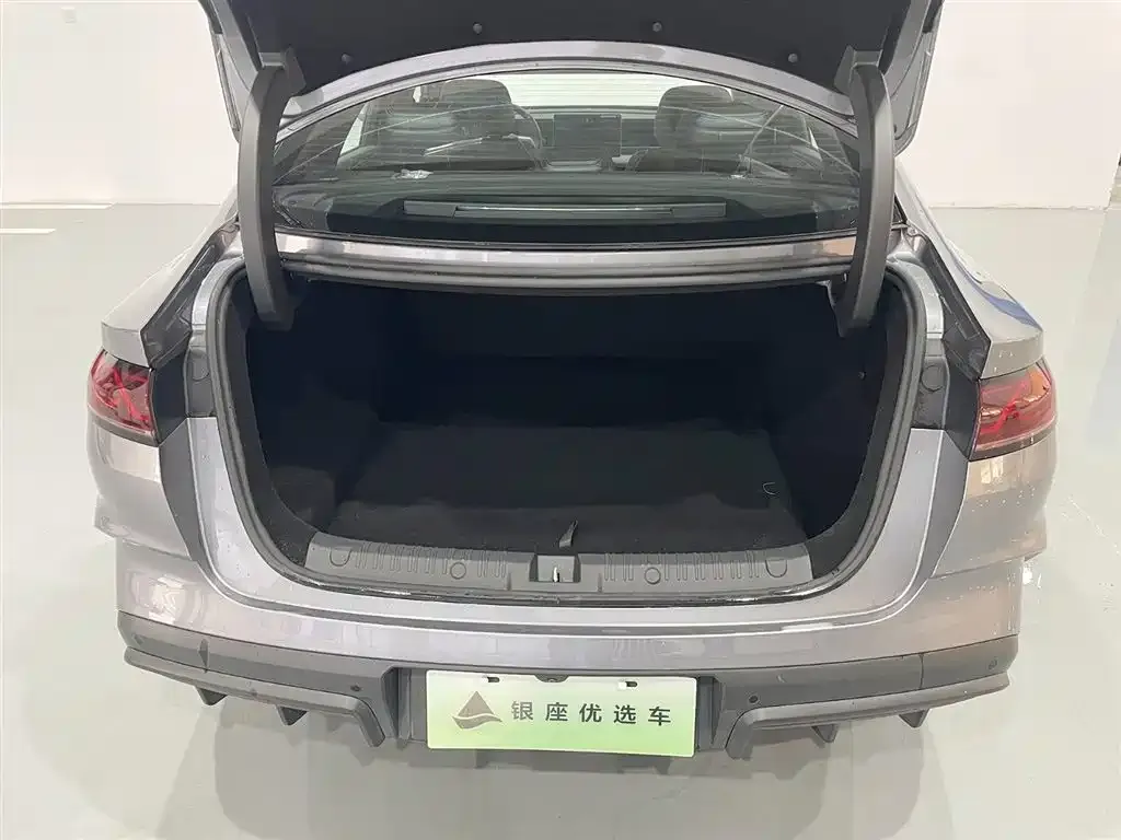 BYD Qin L — фото 9