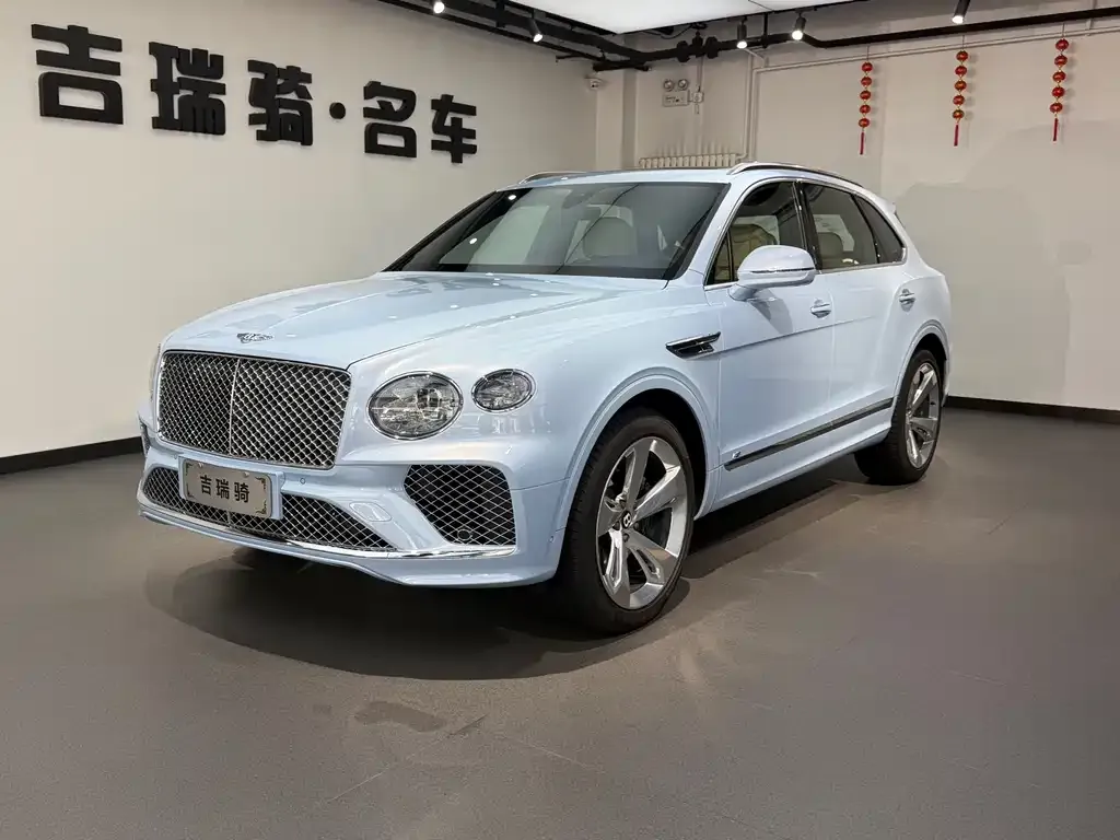Bentley Bentayga — фото 1