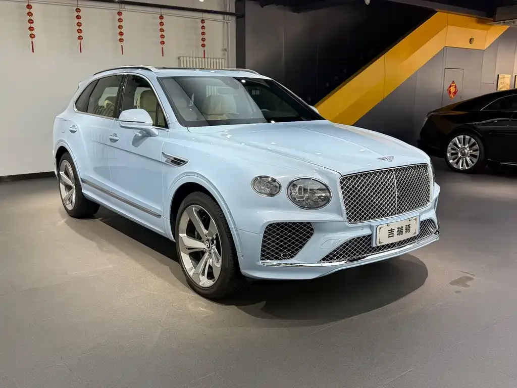 Bentley Bentayga — фото 2