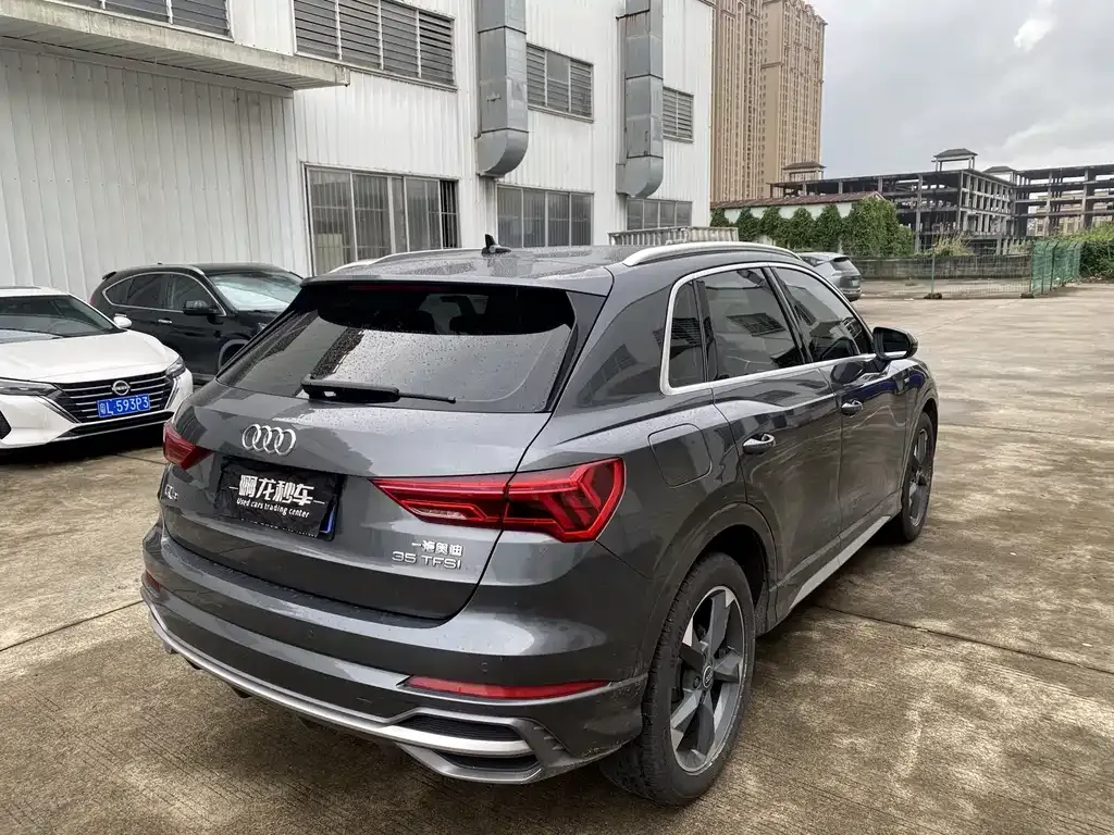 Audi Q3 2021 из CN, фото 3