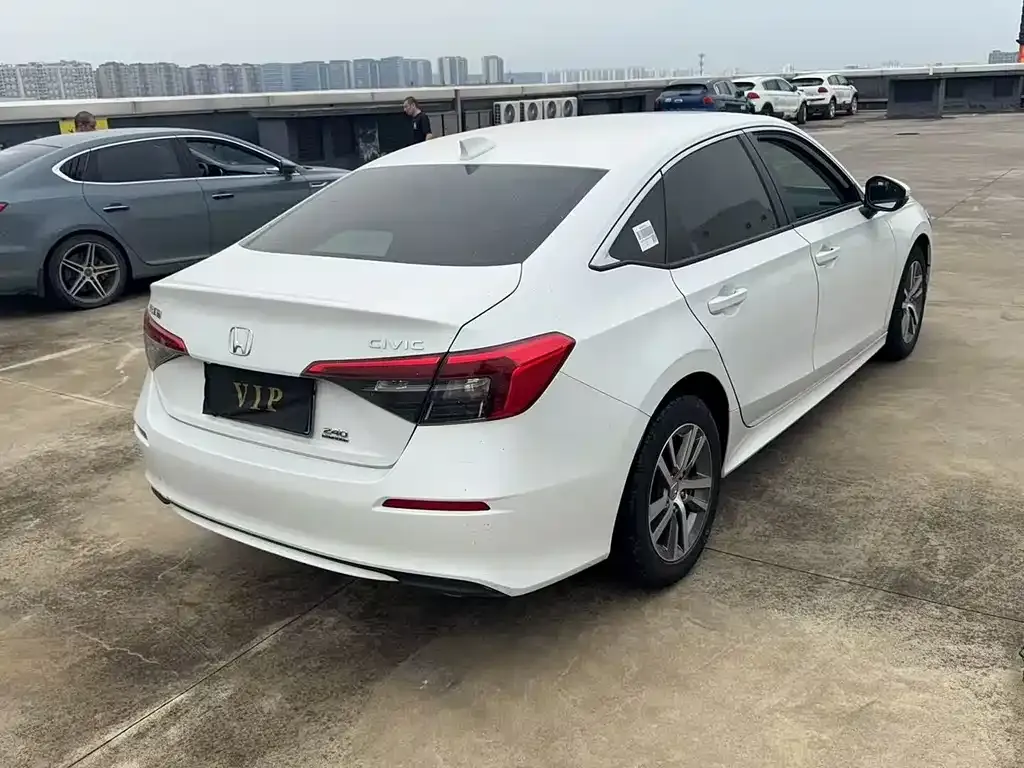 Honda Civic — фото 4