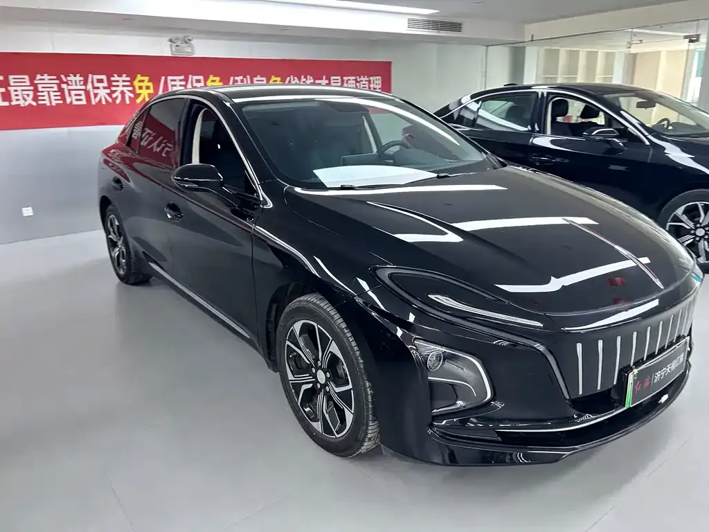 Hongqi E-QM5 — фото 3