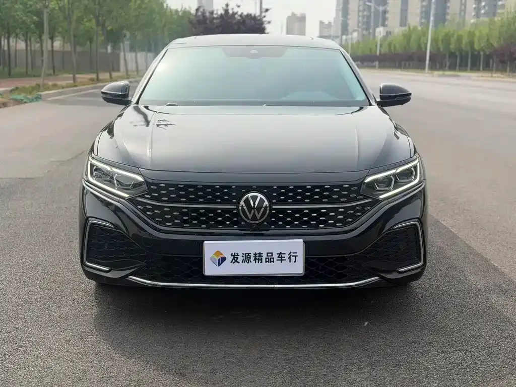 Volkswagen Passat — фото 9