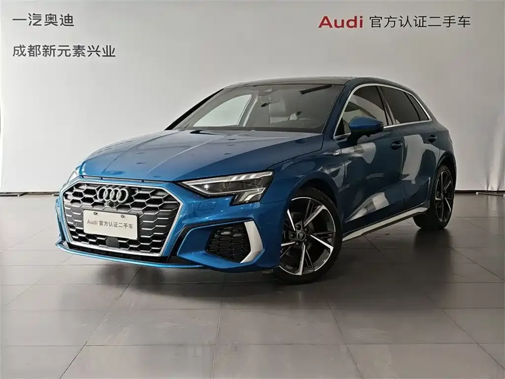 Audi A3 — фото 1