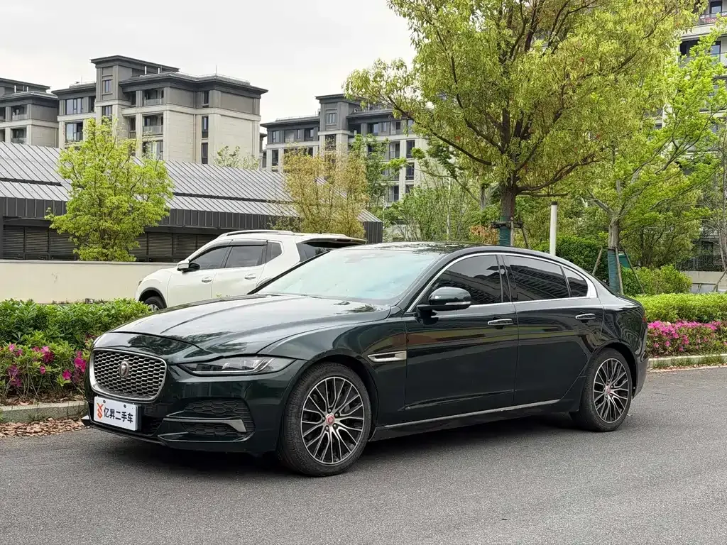 Jaguar XEL — фото 1