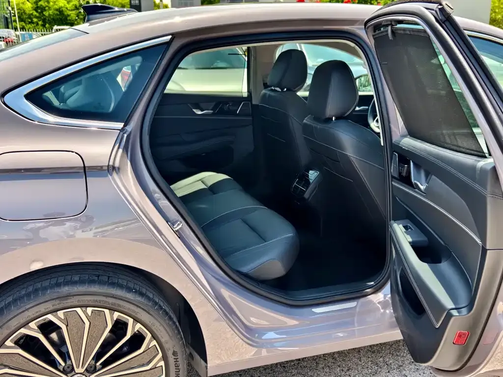 Volkswagen Passat — фото 3
