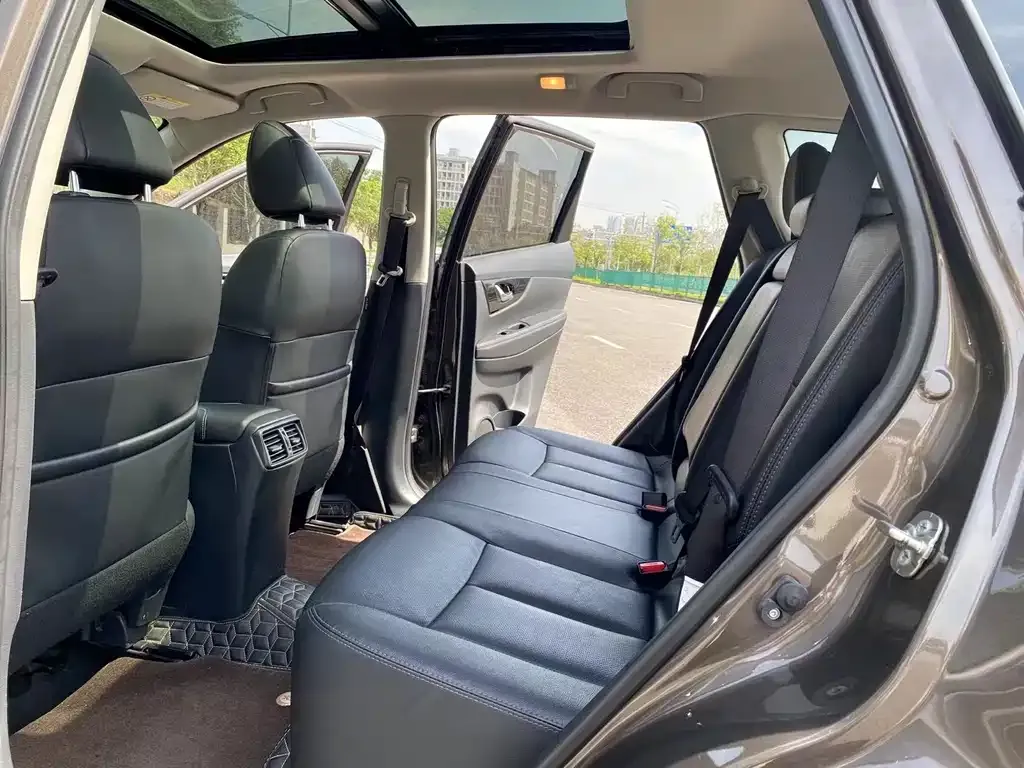 Nissan X-Trail 2021 из CN, фото 5
