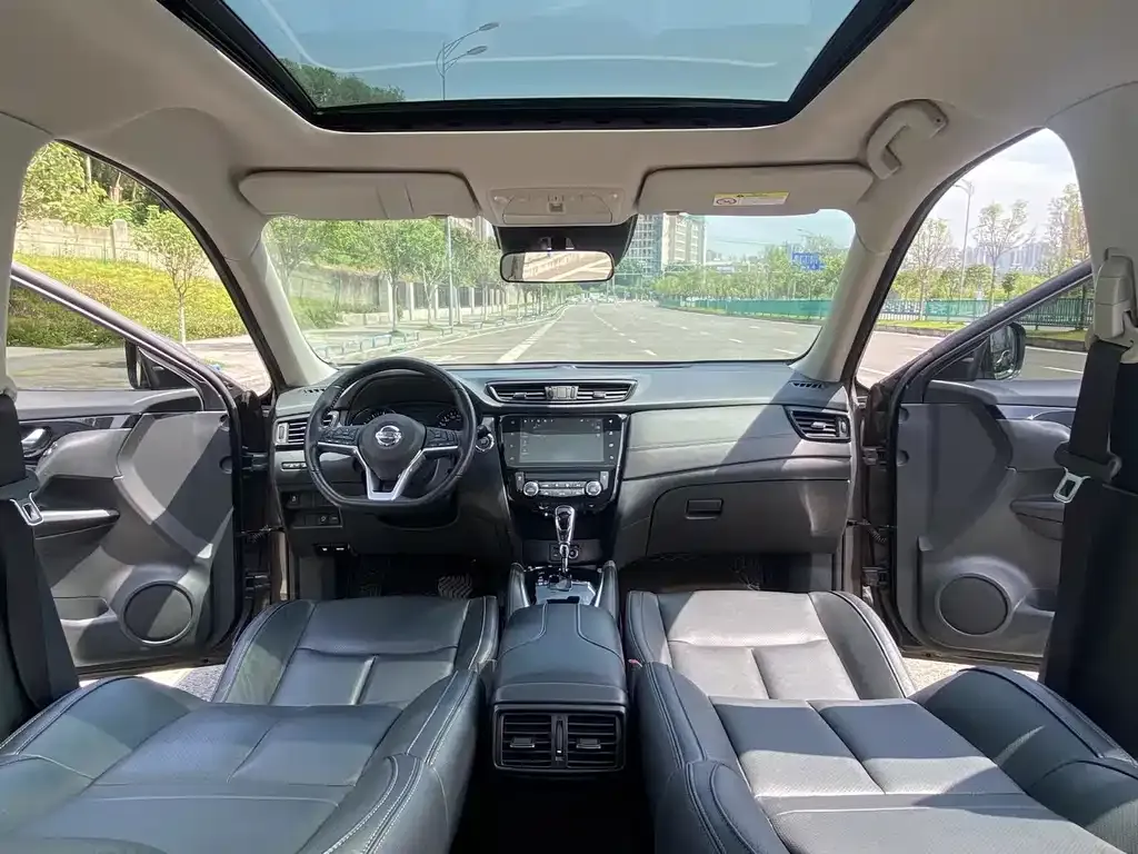 Nissan X-Trail 2021 из CN, фото 3