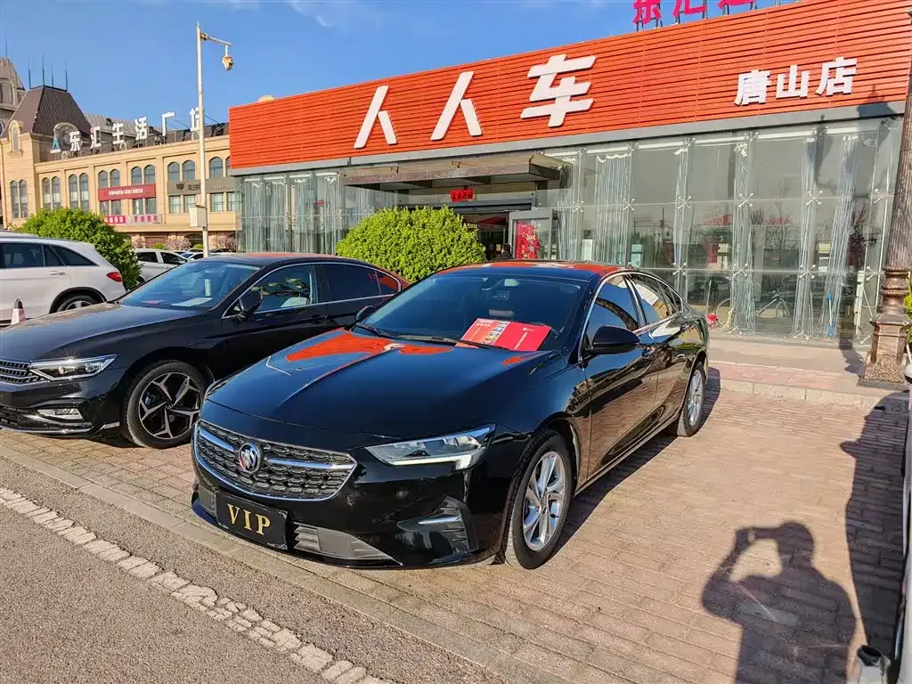 Buick Regal — фото 1