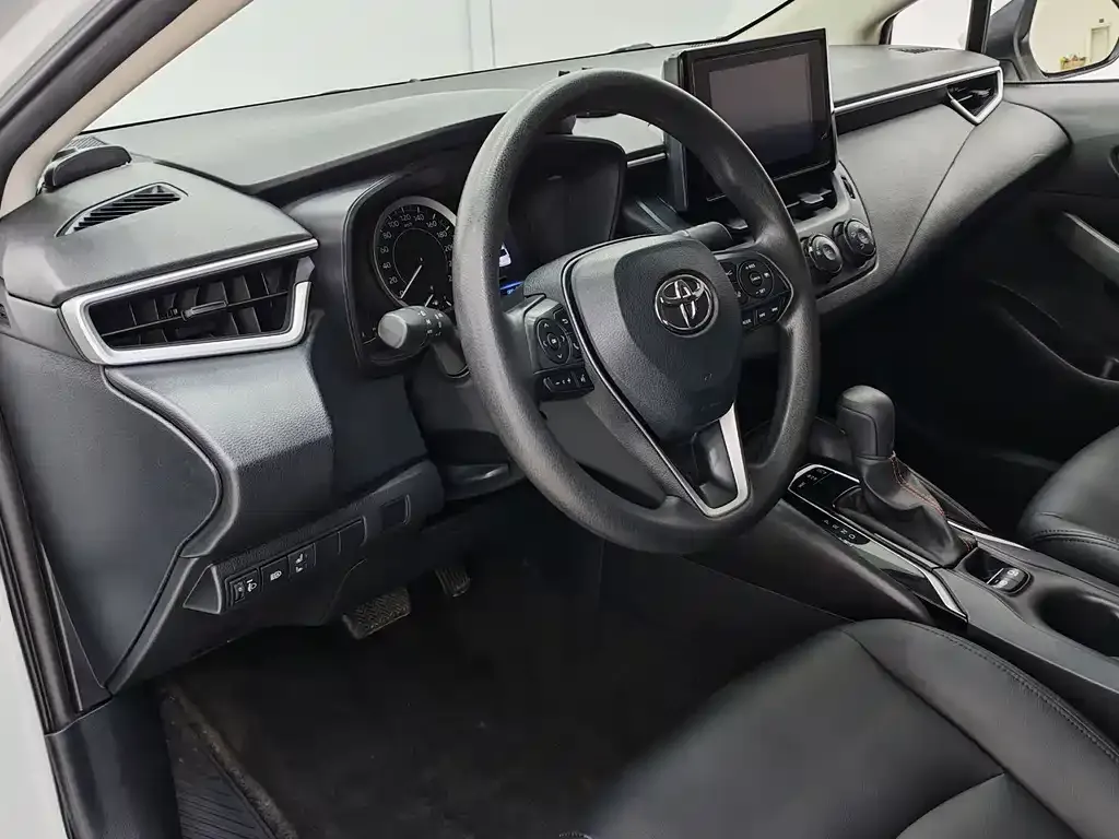 Toyota Corolla — фото 8