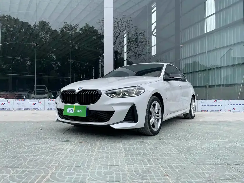 BMW 1 Series — фото 1
