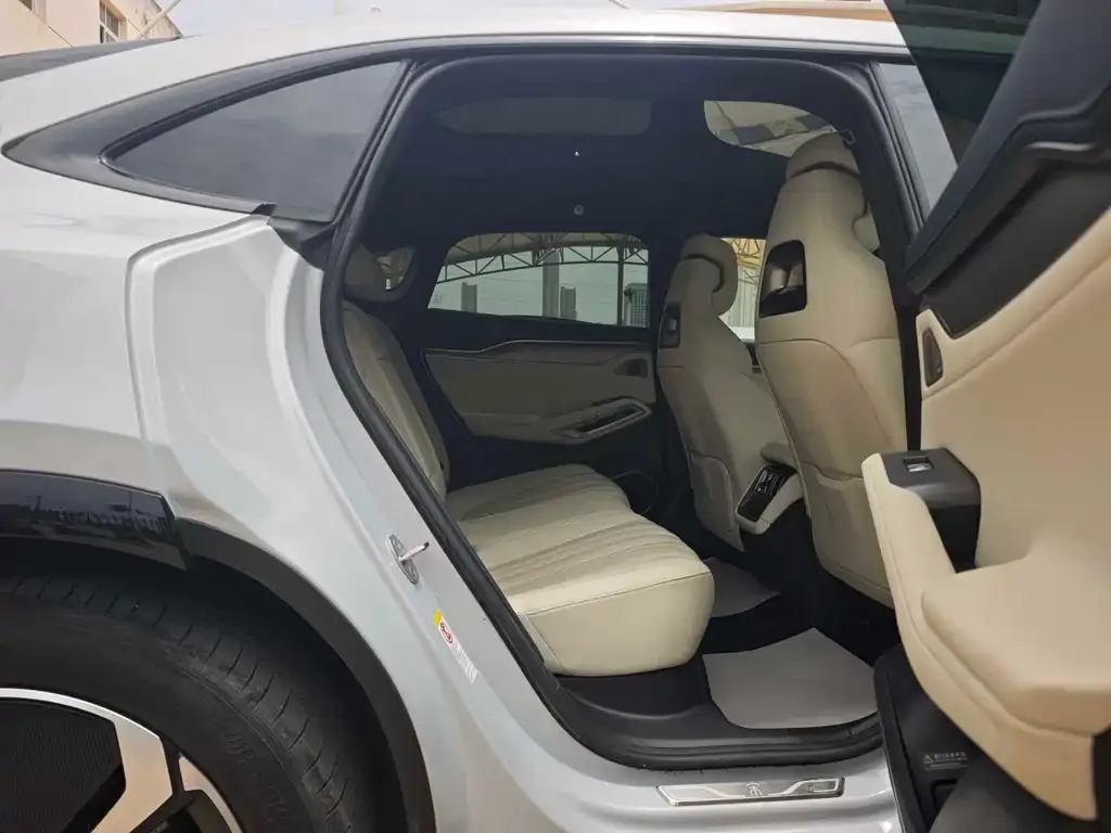 BYD L EV 2024 из CN, фото 2