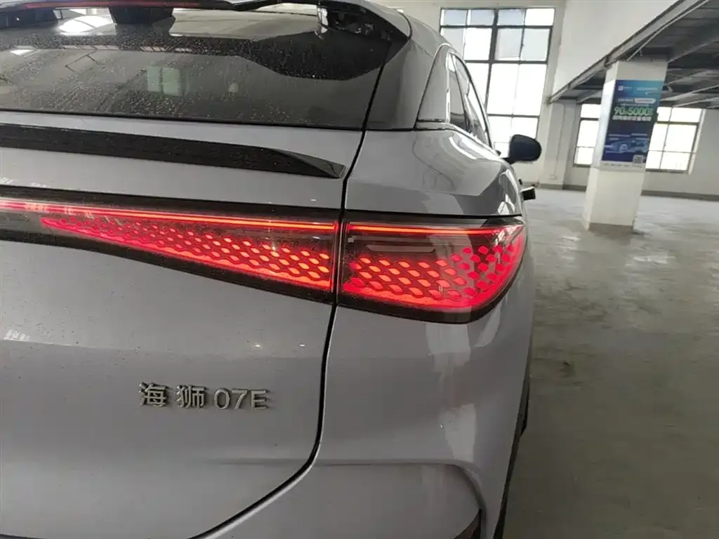 BYD Seal 07 EV — фото 3