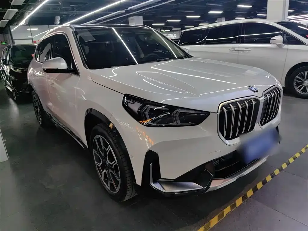 BMW X1 — фото 7