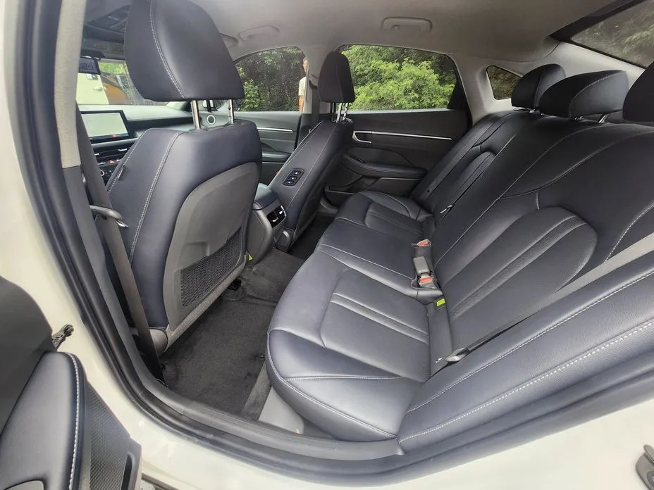 Hyundai Sonata 2024 из KR, фото 3