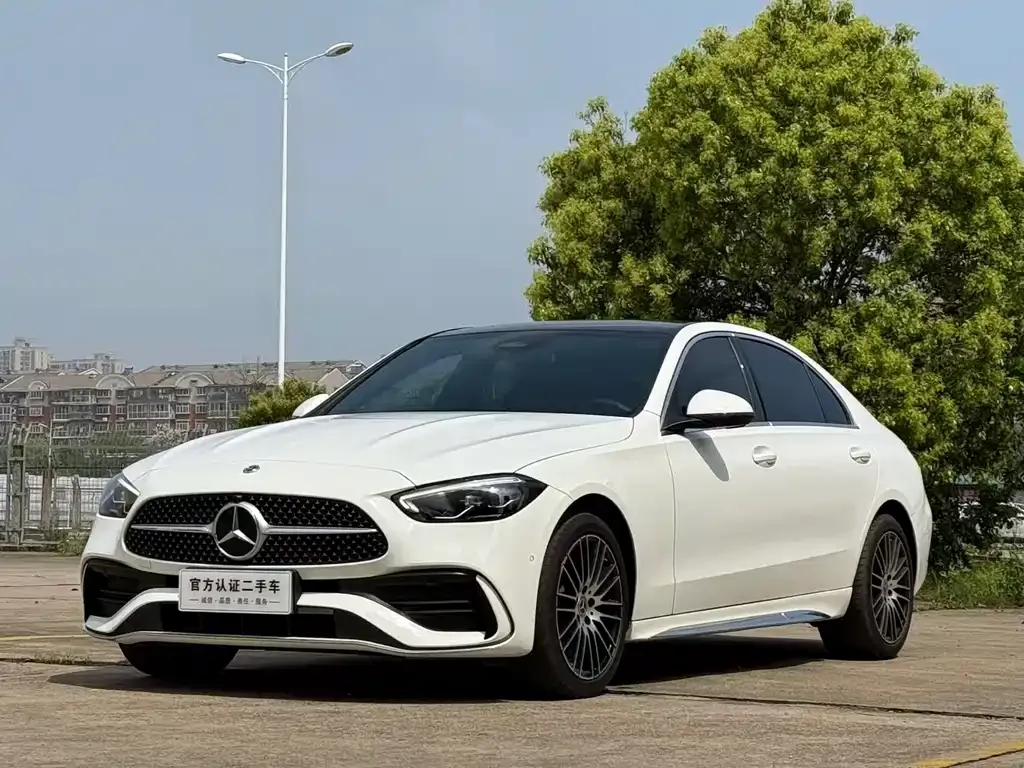 Mercedes-Benz C-Class — фото 1