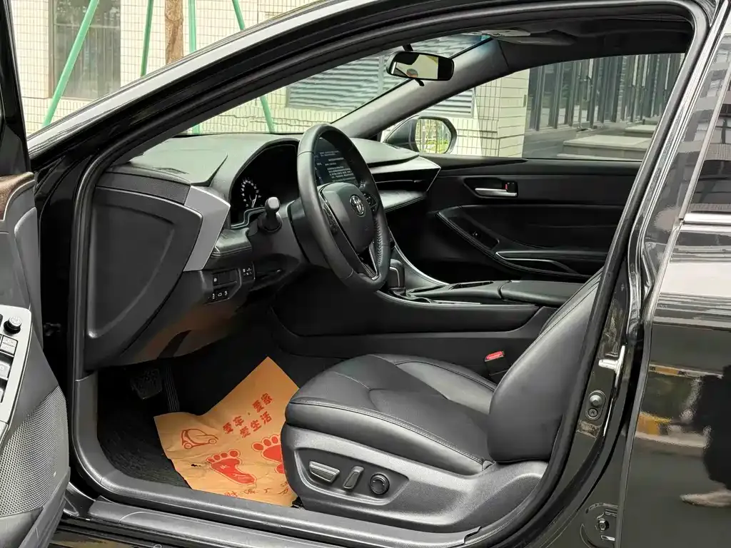 Toyota Avalon 2023 из CN, фото 6