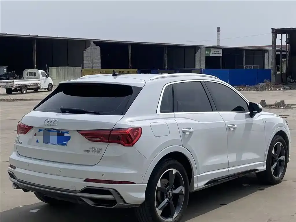 Audi Q3 — фото 4