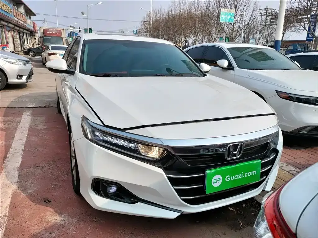 Honda Accord — фото 7