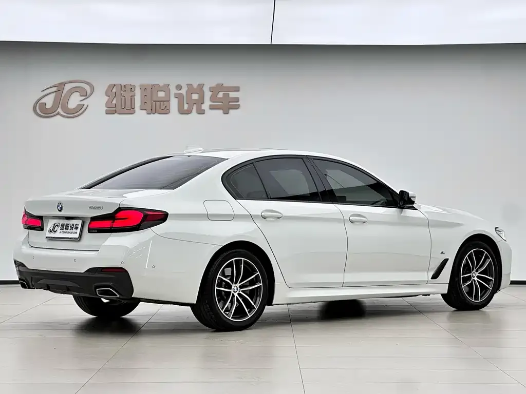 BMW 5 Series (Import) — фото 10