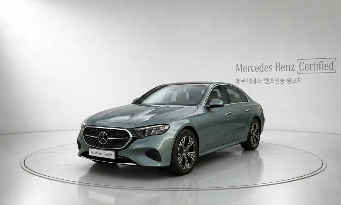 Mercedes-Benz E-Class — фото 1