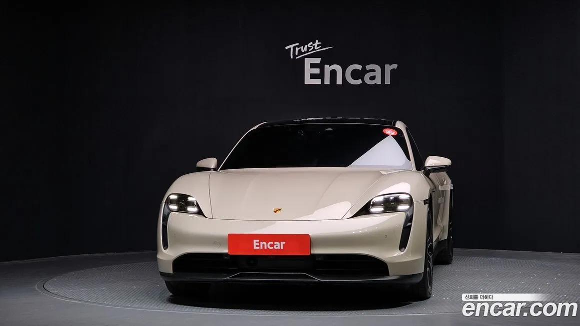 Porsche Taycan 2022 из KR, фото 2