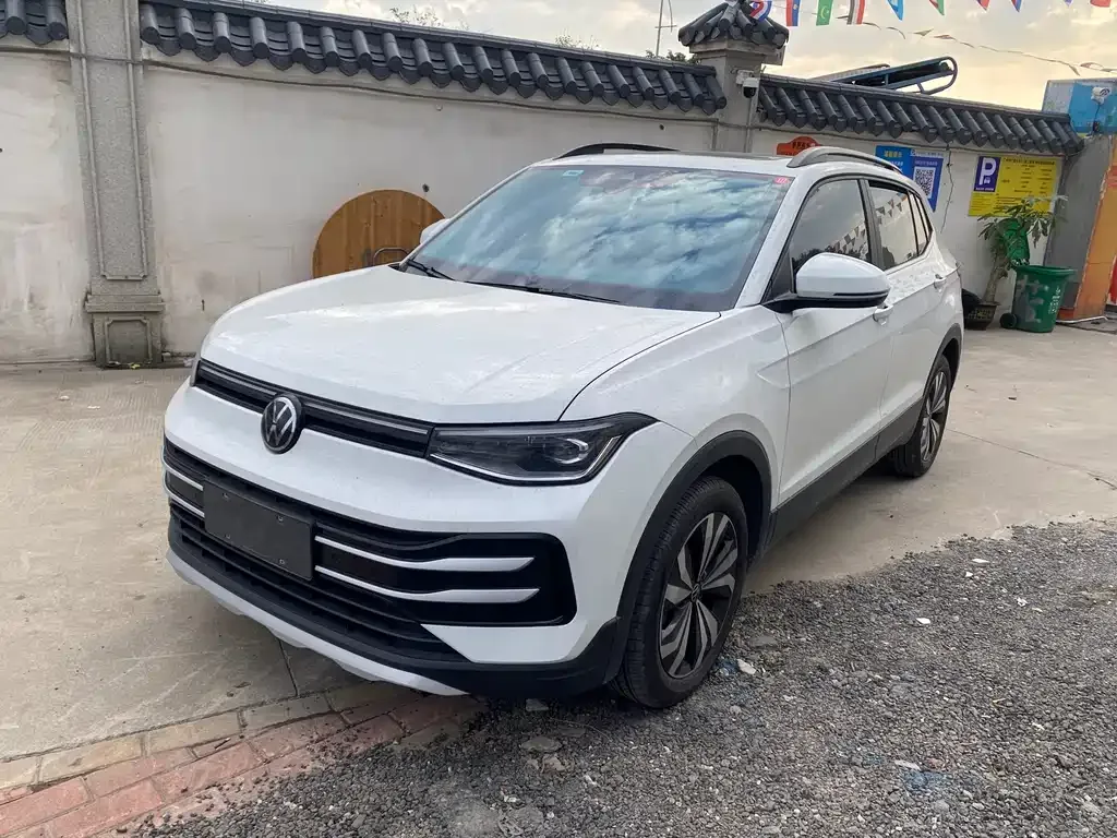Volkswagen Tharu — фото 1
