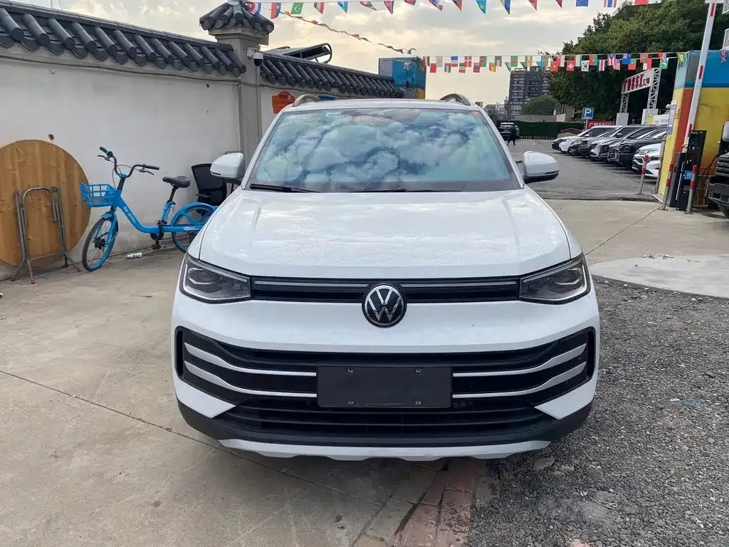 Volkswagen Tharu — фото 4