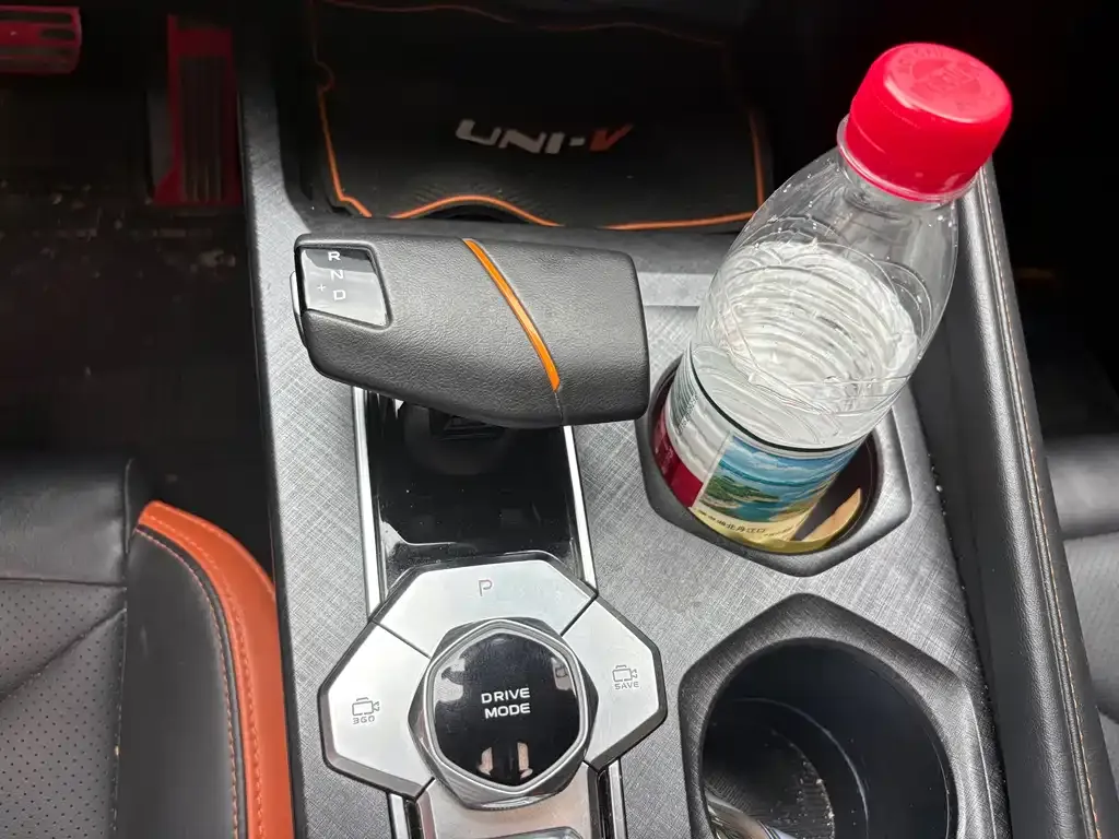 Changan UNI-V 2023 из CN, фото 9