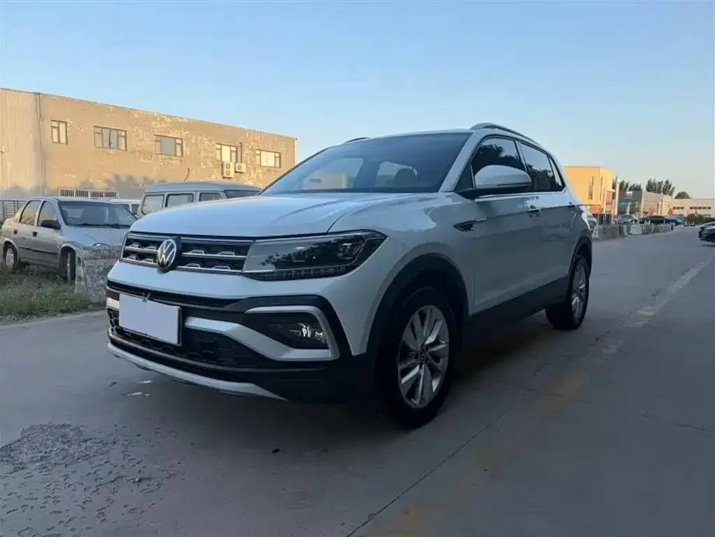 Volkswagen T-Cross — фото 1