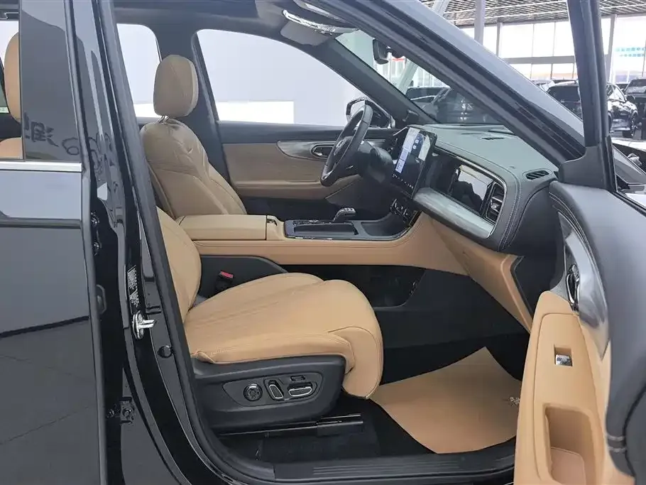 GAC Motor Trumpchi ES9 — фото 10